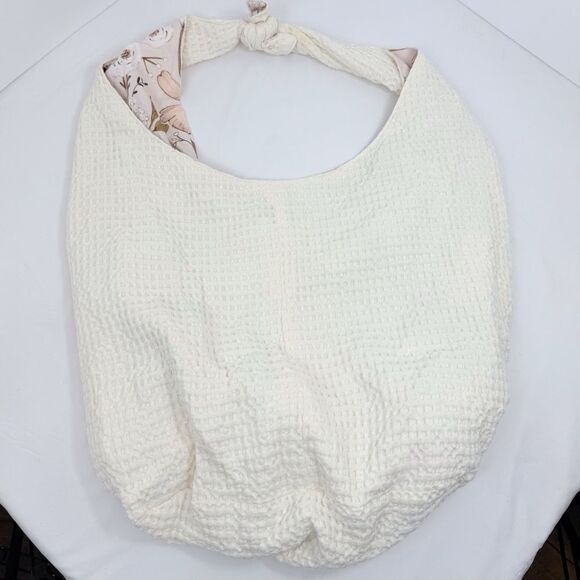 Baggagean and Co. Pink Floral Cream Waffle Knit Soft Reversible Fabric Hobo Bag - Picture 12 of 16